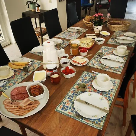 B&B Strandhuset Tranekær