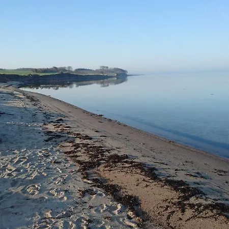 Strandhuset Bed & Breakfast Tranekær