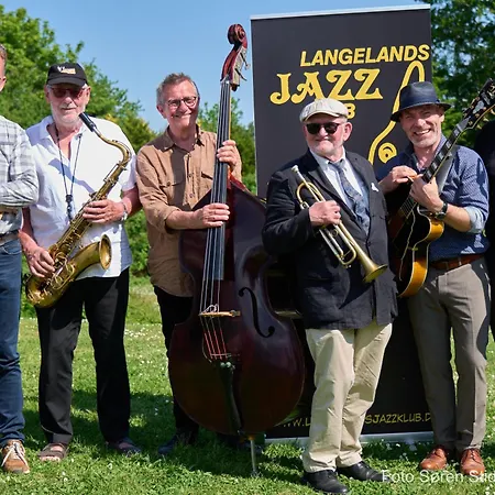 Bed & Breakfast Strandhuset 3*