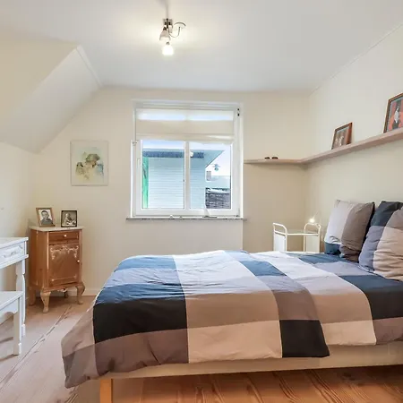 B&B Strandhuset فندق مبيت وإفطار