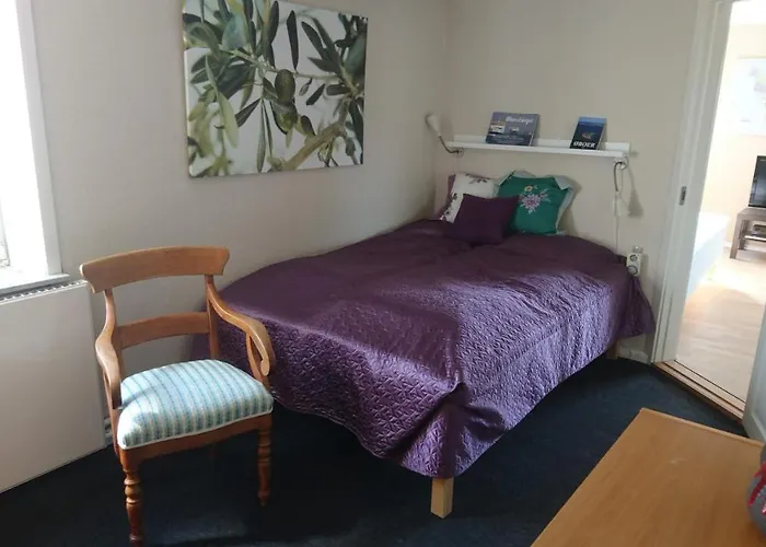 B&B Strandhuset فندق مبيت وإفطار